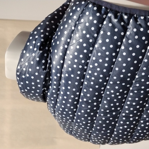 Tommy Hilfiger black and white polka dots zip vest. Large - Picture 8 of 9